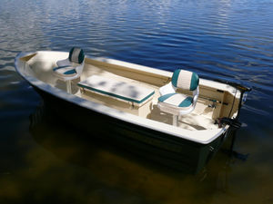 Offenes Boot / Außenborder 1