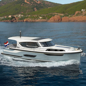 Express Cruiser / Innenborder