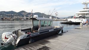 Außenborder-Konsolenboot 1