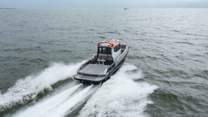 Hafenservice-Boot Berufsschiff 1