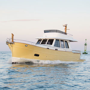 Express Cruiser / Innenborder / Diesel / Flybridge / Lobster
