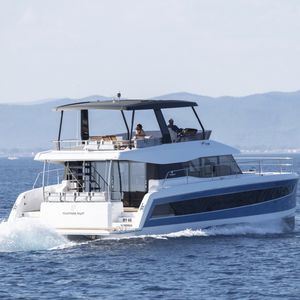 Express-Cruiser / Katamaran
