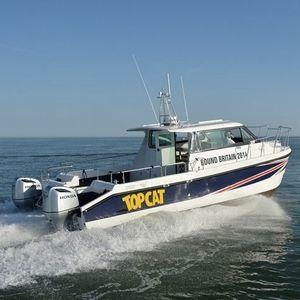 Cabin-Cruiser / Katamaran