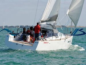 Segelboot für Kreuzfahrten