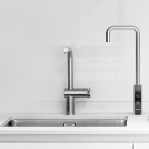 elektrischer Wasserhahn