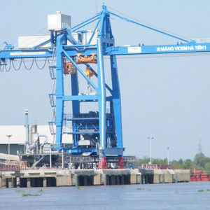Post-Panamax-Containerkran 1