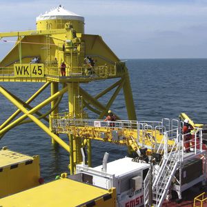 Gangway für Offshore Service Schiff / Teleskop / mit Bewegungskompensation / hydraulisch