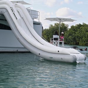 Rutschbahn-Wasserspielgerät