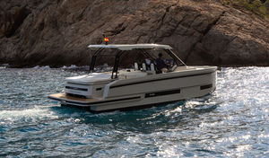 Express-Cruiser / Innenborder