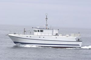 Langleinenfischer-Fischereischiff 1
