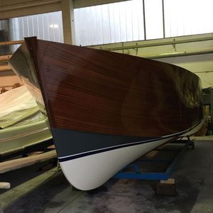 Innenborder-Konsolenboot / Diesel / Holz