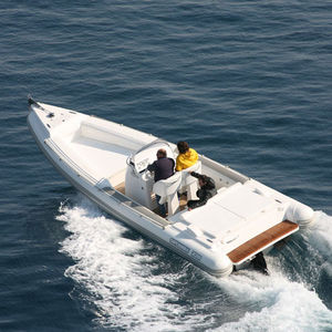 Diesel-Schlauchboot