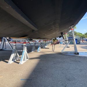 Stützfuß zum Aufdocken für Motorboot