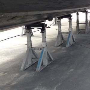 Stützfuß zum Aufdocken für Motorboot