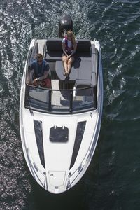 Außenbord-Daycruiser / Open / max. 7 Personen / Sonnendeck