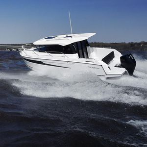 Cabin-Cruiser / Außenbord / mit Ruderhaus