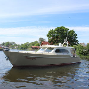 Express Cruiser / Innenborder