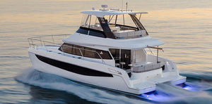 Express-Cruiser / Katamaran 1