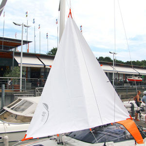 Sonnensegel für Segelboot