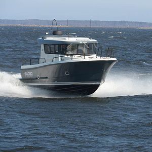 Express-Cruiser / Innenborder 1