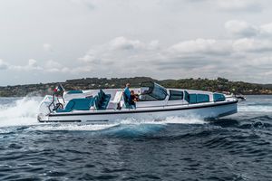 Express-Cruiser / Außenborder 1