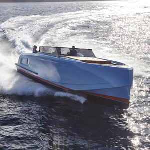 Express-Cruiser / Innenborder