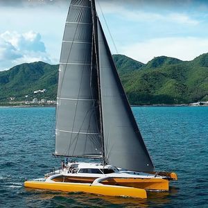 Trimaran-Segelyacht
