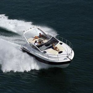 Express Cruiser / Innenborder / Open / Sport