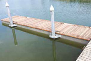 schwimmender Ponton
