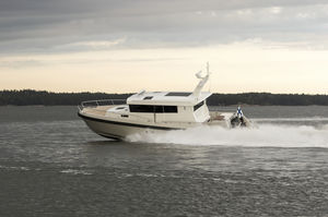 Express Cruiser / Innenborder