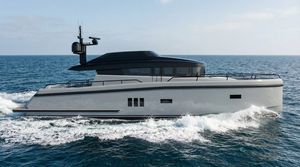 Sport-Motoryacht 1
