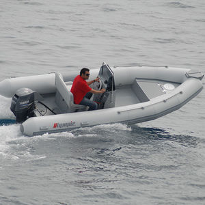 Außenborder-Schlauchboot