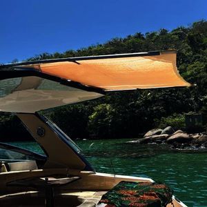 Sonnensegel für Motorboot