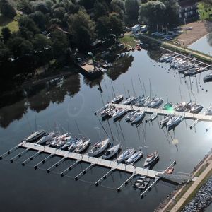 schwimmender Bootssteg