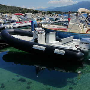 Außenborder-Schlauchboot