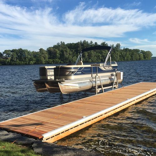 Bootslift - Vertical - R & J Machine - schwimmend / Aluminium
