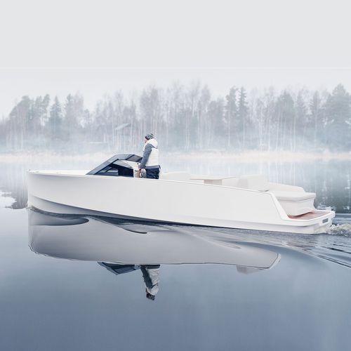 Cabin-Cruiser / Innenborder - Q30 - Q-YACHTS - elektrisch / Open / Glasfaser