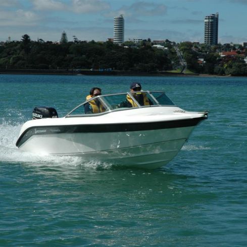 Außenborder-Runabout - 440 ESPRITE XL - Buccaneer - mit Doppelkonsole / Wasserski / max. 4 Personen