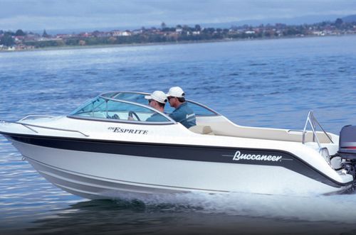 Außenborder-Runabout - 470 ESPRITE XL - Buccaneer - mit Doppelkonsole / Wasserski / max. 5 Personen