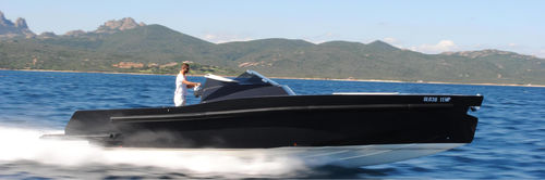 Express-Cruiser / Stern-Drive - Maori 37 - MAORI YACHT WORLD LTD - Diesel / Open / mit Mittelkonsole