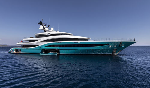 Megayacht für Kreuzfahrten - GO - TURQUOISE YACHTS - Raised Pilothouse / 9 Kabinen / Stahl