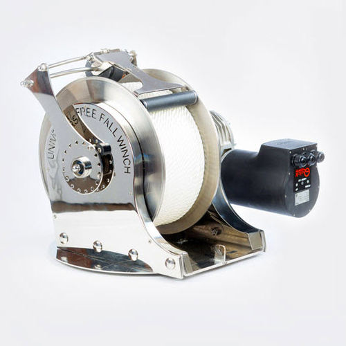 Winde für Boot - 3600B - Universal Free Fall Winch Pty Ltd - für Yacht / für Ankermanöver / elektrisch
