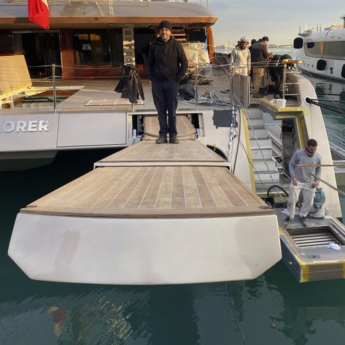 Gangway für Yacht - D3 - CARBON EQUIPMENT ltd - Teleskop / hydraulisch / Carbon
