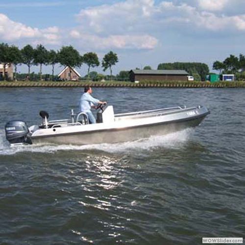 Außenborder-Konsolenboot - 655 - Alufleet B.V. - mit Mittelkonsole / für Wassersportzentrum / Aluminium