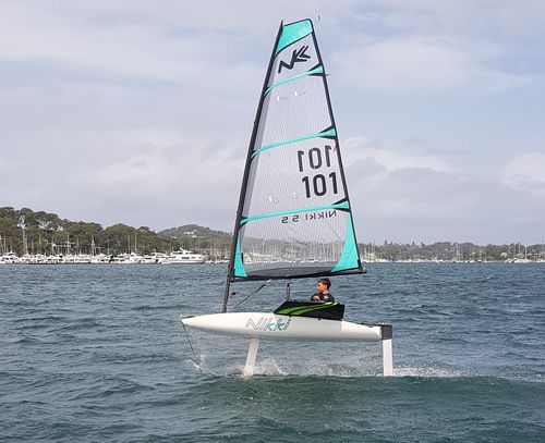 Kinderjolle - Nikki  - Skeeta Watersports - Einhand / mit Foil / für Schulen