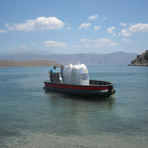 Arbeitsboot Berufsschiff - gesikat - Boot für Aquakulturen / Außenborder / HDPE