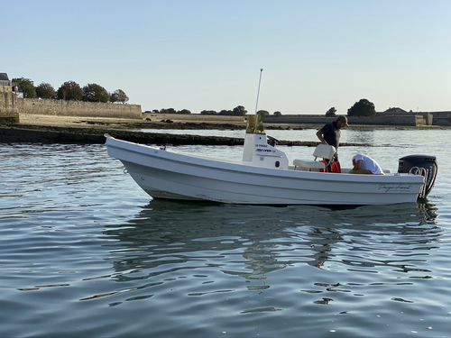 Außenborder-Konsolenboot - PRO 19 - PANGA FERRET - zweimotorig / Gleiter / mit Mittelkonsole