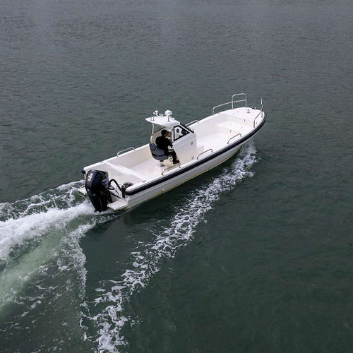Außenborder-Konsolenboot - PRO 27 - PANGA FERRET - zweimotorig / Gleiter / mit Mittelkonsole