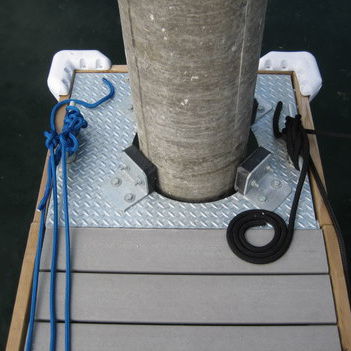 Pfahl-Führung für Steg - Thunderbird - International Marine Floatation Systems, Inc. (IMFS)