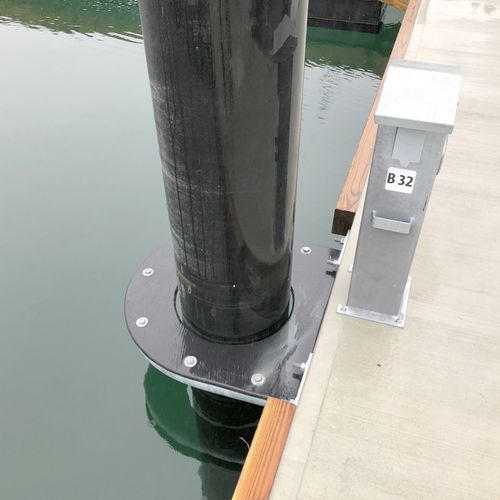 Pfahl-Führung für Steg - WVYC - International Marine Floatation Systems, Inc. (IMFS)